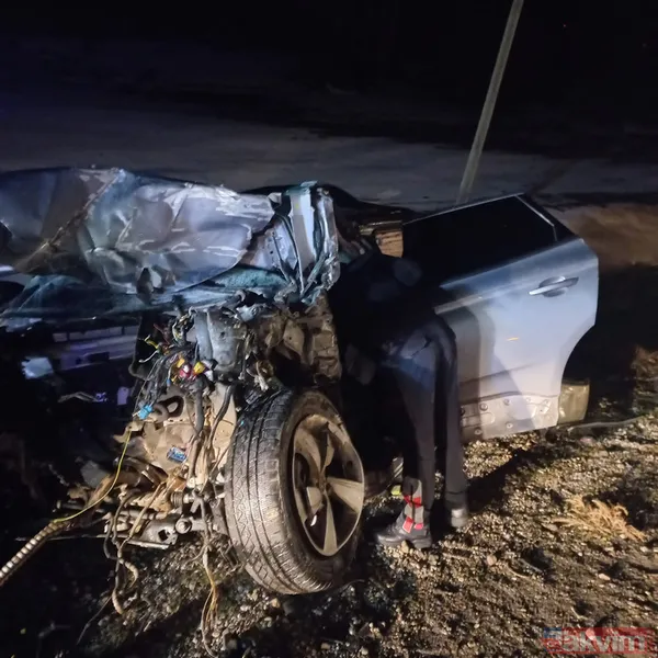 Van'da feci kaza! İşçi minibüsü ile otomobil çarpıştı: Çok sayıda yaralı... - 9