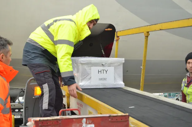 Ukrayna'da öldürülen iki öğrencinin cenazesi Türkiye'ye getirildi-2