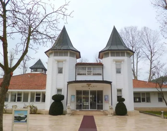 CHP'li İBB'de hizmette sınır tanımıyor! Beykoz Koru Sosyal Tesislerinde parayla maske satıldığı ortaya çıktı - 2