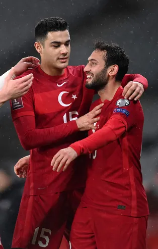 Premier Lig ekibi Newcastle United, milli yıldızı kadrosuna istiyor!