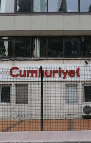 Tekzip Cumhuriyet'i rezil oldu! 2 günde 4 ayrı düzeltme