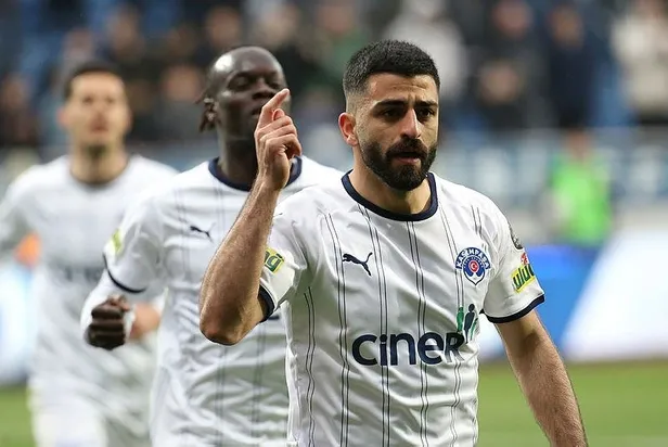 Umut Bozok ligdeki gol sayısını 15’e çıkardı! Dikkat çeken Burak Yılmaz detayı! 9 yıllık seriye son verecek mi?-4