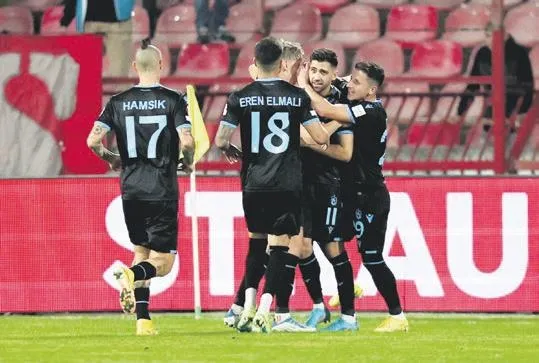 belgradta-yikildik-trabzonspor-uefa-avrupa-liginde-kizilyildiz-deplasmaninda-kaybetti-1666917166687.jpeg Belgrad'ta yıkıldık! Trabzonspor, UEFA Avrupa Ligi’nde Kızılyıldız deplasmanında kaybetti-2