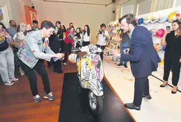 Dünyaca ünlü Pop Art Sanatçısı Jisbar, Kalyon Kültür’de sanatseverler ile buluştu!