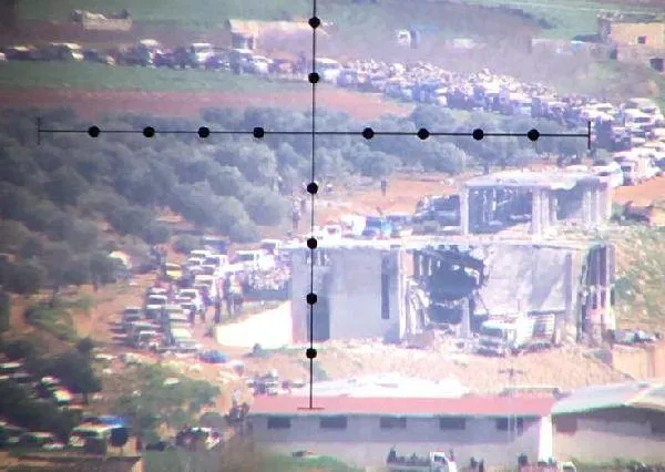 Afrin'de siviller evlerini terk ediyorlar-1
