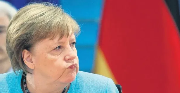 Merkel, Almanya’da üretilen Pfizer/BioNTech yerine AstraZeneca’yı tercih etti!