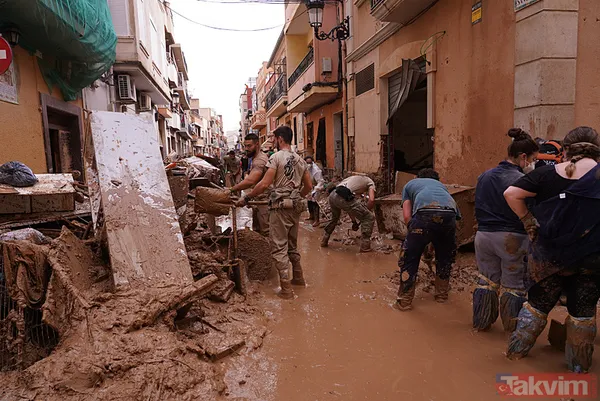 İspanya'da sel felaketinin yaraları sarılmaya çalışılıyor: En az 217 kişi öldü | Katalonya bölgesi de sular altında kaldı - 20