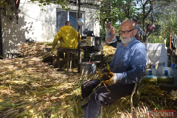 Kilosu 100 lira! Pişmesi 10 saati bulan şeker kamışı pekmezi yok satıyor - 15