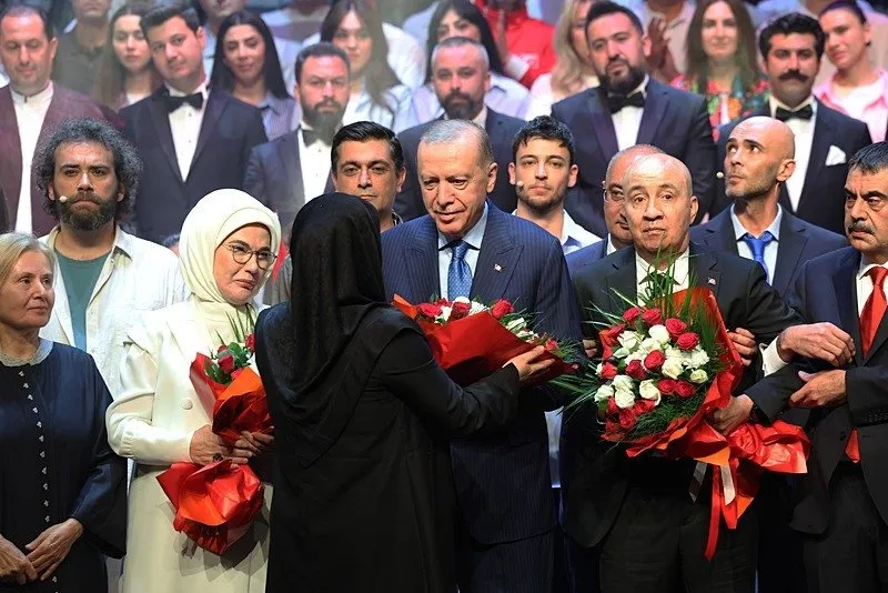 Külliye'de ʺEn Uzun Geceʺ | Başkan Erdoğan destanın ilk temsiline katıldı (AA)