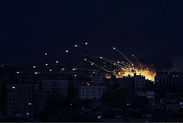 son-dakika-katil-israil-sabra-camiini-bombaladi-olu-ve-yaralilar-var-1700070328528.jpeg Son dakika... Katil İsrail Sabra Camii'ni bombaladı: Ölü ve yaralılar var-2