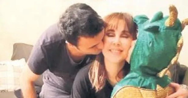 45 yaşına basan Funda Arar’a çifte öpücük