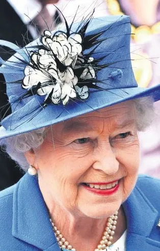 70 yıllık saltanatı son buldu Prens Charles, tahta kuruldu!