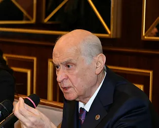 Son dakika: Bahçeliden MHPli başkan Birol Şahinin kadın voleybolcularla ilgili skandal paylaşımına sert tepki