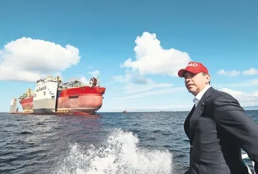 Türkiye’nin ilk yüzer üretim, depolama ve tahliye platformu Boğaz’dan geçecek!