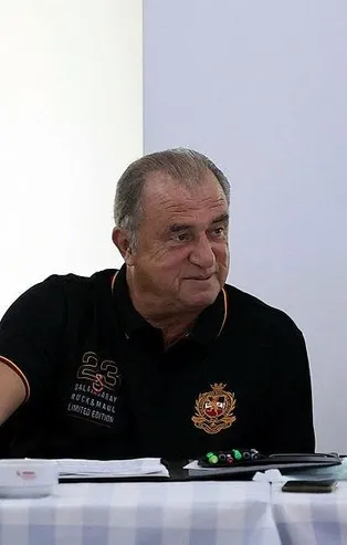 Fatih Terim: Yabancı stoper istiyoruz