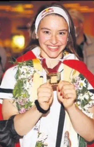 Ayşe Begüm Onbaşı yurda döndü: Tüylerim diken diken oldu