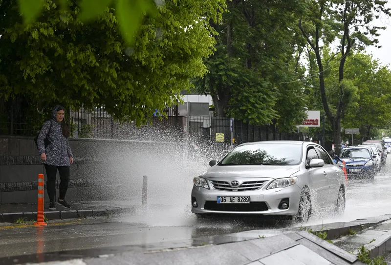HAVA DURUMU | Meteoroloji'den bazı illere toz taşınımı ve gök gürültülü yağış uyarısı! Bugün hava nasıl olacak? | 6 Haziran 2024 hava durumu-9