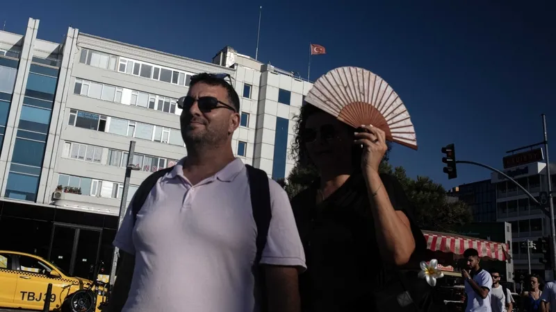 soguklar-bitti-derken-ters-kose-sicakliklar-4-derece-artacak-ardindan-kuvvetli-saganak-1778135334151.jpg Soğuklar bitti derken ters köşe: Sıcaklıklar 4 derece artacak ardından kuvvetli sağanak-7