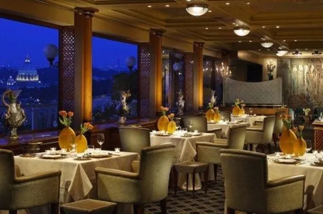 Kısıtlamalar sonrası paket serviste yeni dönem: Lüks restoranlar da başladı!