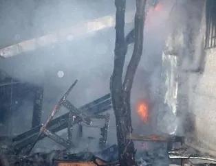 Cami bahçesinde çıkan yangın söndürüldü