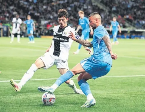 Napoli son haftaya lider olarak girdi