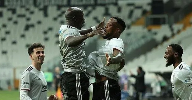 Beşiktaş Larin’in 4 golle coştuğu maçta Rizespor’u evinde dağıttı