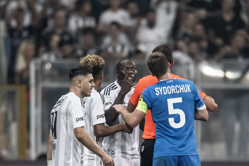 Beşiktaş Dinamo Kiev'i eledi ve gruplara kaldı! - 9