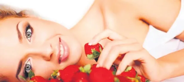 Muz -çilek-kivi mutlu eder herkesi