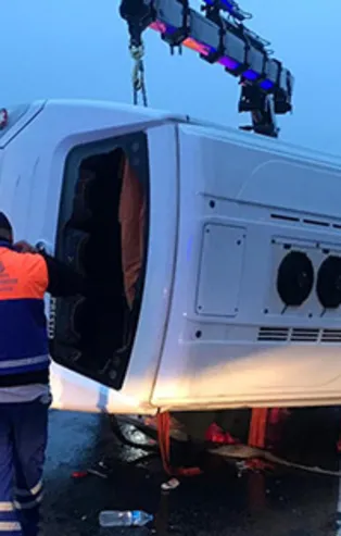 İstanbul'da feci kaza! Çok sayıda yaralı var!