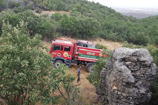 HDP ve Tele1'den Lice'deki yangında ortak provokasyon! Farklı görüntülerle algı operasyonu