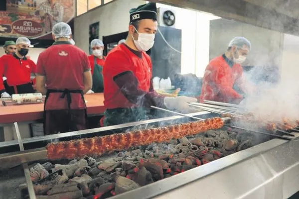 Vaka sayılarının hızla arttığı mega kent İstanbul'da dün yine benzer görüntüler yaşandı (Koronavirüs haberleri)-3