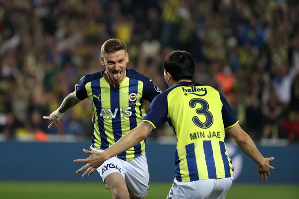 fenerbahce-guney-koreli-yildizi-kim-min-jae-ile-bir-toplanti-gerceklestirecek-karari-sorulacak-1655211665976.jpg