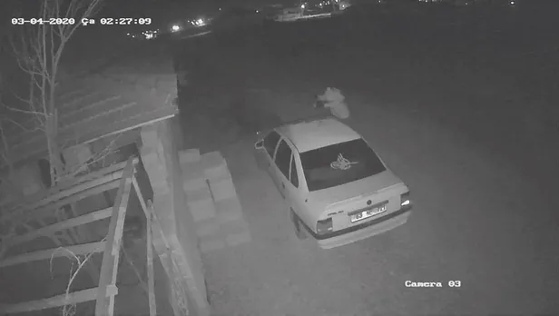 Borcunu ödemeyince otomobilini benzin döküp yaktılar! Yer: Aksaray-1