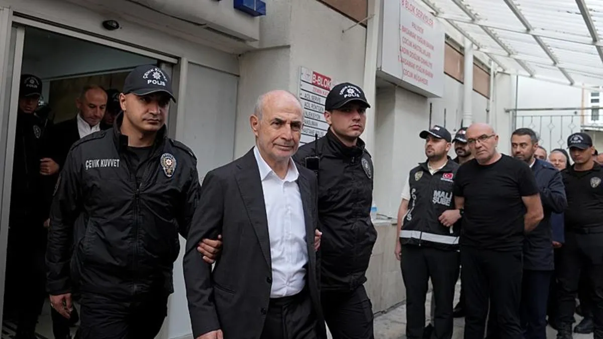 CHP'li Büyükçekmece Belediye Başkanı Hasan Akgün yolsuzluk soruşturmasında tutuklandı