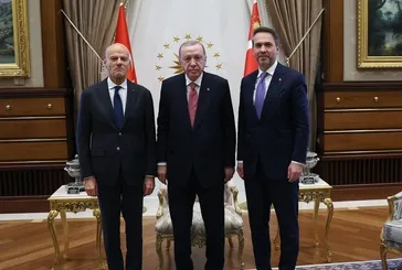 Başkan Erdoğan İtalyan ENI Başkanı Descalzi’yi Külliye'de kabul etti!
