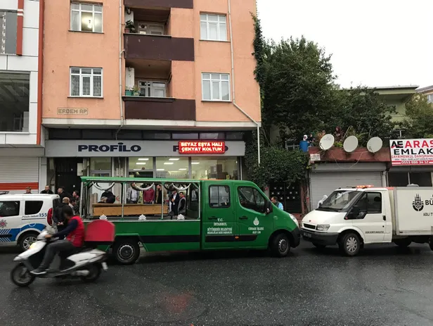 Son dakika: İstanbul'da katliam! Anne, baba ve iki kardeşini öldürdü-2
