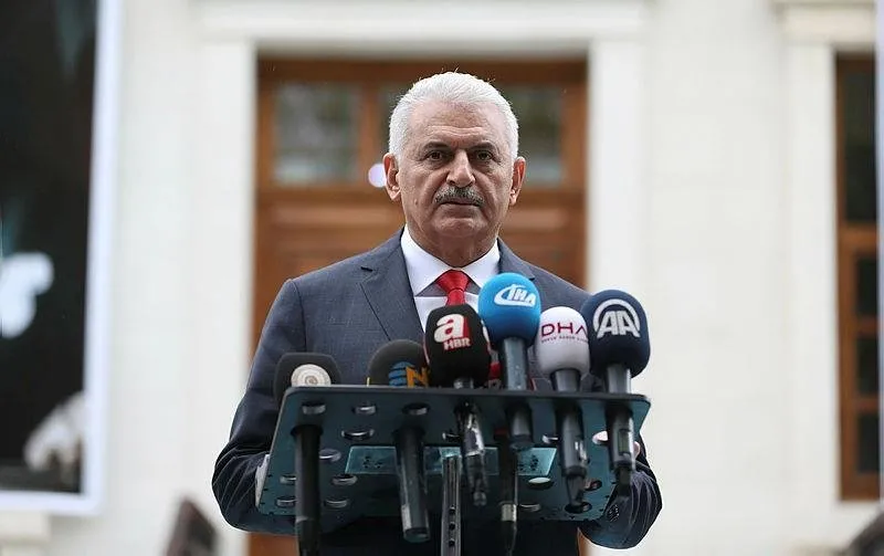 Yıldırım: Uçuşlar süresiz olarak iptal edildi