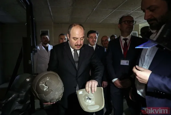 Ukrayna Devlet Başkanı Vladimir Zelenskiy'nin Rusya-Ukrayna savaşında kullandığı balistik korumalı kask ve yelek Yozgat'ta üretiliyor - 8