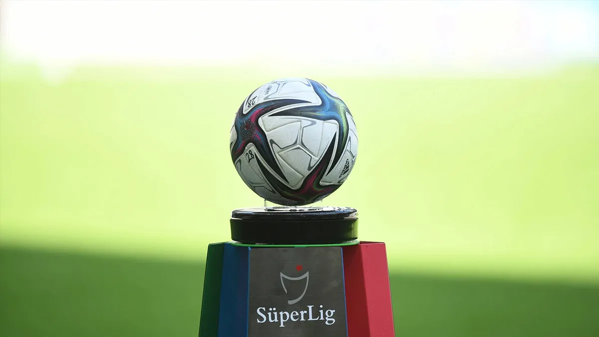 Süper Lig kulüpleri 202 transfere imza attı