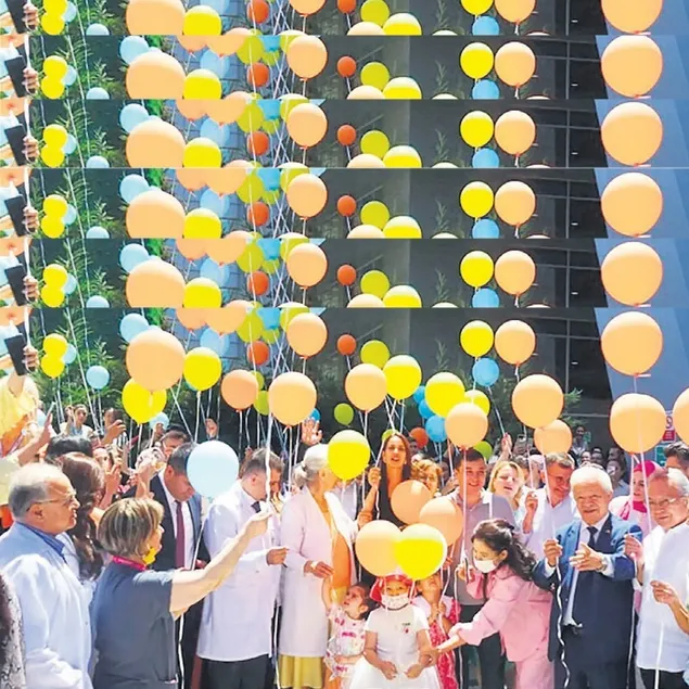 Balonlarla kutlama