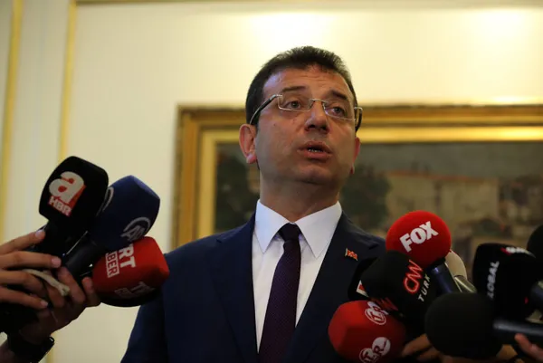 murat-karayalcin-raki-masasindan-kalkti-kemal-kilicdaroglundan-ekrem-imamoglunu-hayallerini-suya-dusurecek-ham-1689142699043.jpg Murat Karayalçın rakı masasından kalktı! Kemal Kılıçdaroğlu'ndan Ekrem İmamoğlu'nun hayallerini suya düşürecek hamle-2