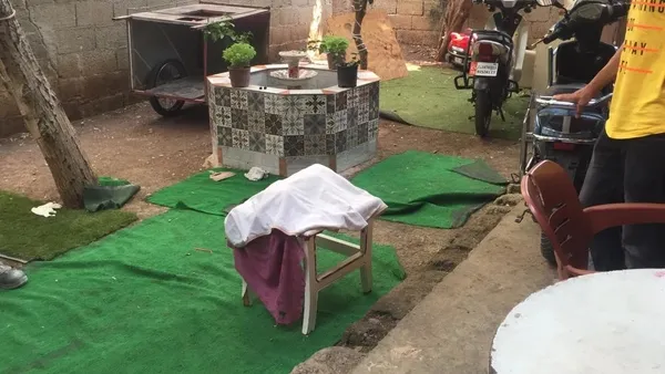 bu-aciya-yurek-dayanmaz-karyoladan-dusup-olen-30-gunluk-bebegini-kucaginda-adli-tipa-goturdu-1624863565413.jpg Bu acıya yürek dayanmaz! Karyoladan düşüp ölen 30 günlük bebeğini kucağında adli tıpa götürdü-7