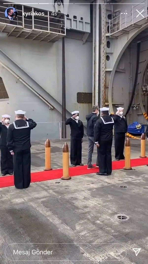 son-dakika-yunanistan-basbakani-kiryakos-micotakis-giritteki-abd-ucak-gemisi-uss-dwight-d-eisenhoweri-ziyaret-etti-1616505059529.jpg