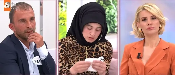 esra-erolda-yurekler-agza-geldi-kari-koca-arasinda-tansiyon-bir-anda-yukseldi-kayinvalidem-nikahli-karima-goru-1652288154750.jpg Esra Erol'da yürekler ağza geldi: Karı-koca arasında tansiyon bir anda yükseldi! “Kayınvalidem nikahlı karıma görücü getirdi”-5