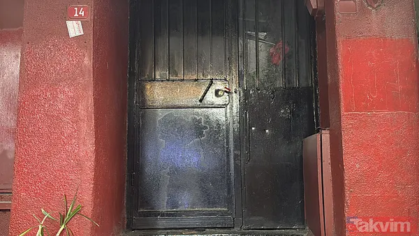 Genç kadının zor anları kamerada! Taksim’de korku evine girdi başına gelmeyen kalmadı - 7