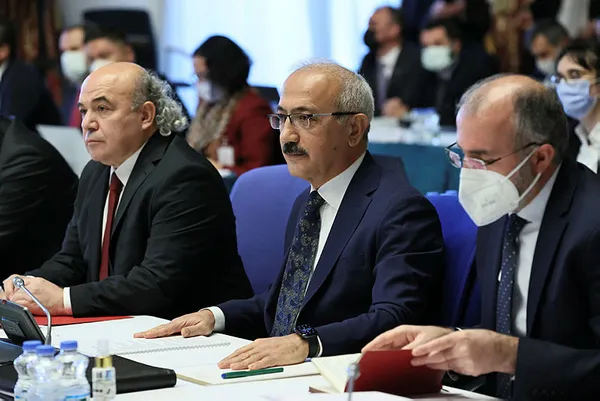 son-dakika-hazine-ve-maliye-bakani-lutfi-elvandan-fiyat-istikrari-ve-cari-acik-aciklamasi-1636742151711.jpg SON DAKİKA! Hazine ve Maliye Bakanı Lütfi Elvan'dan fiyat istikrarı ve cari açık açıklaması-5