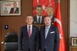 Özgür Özel’in yalan balonu mahkeme tutanaklarında patladı: CHP kurultayını iptal ettiren 18 ismin tamamı kendi yöneticisi çıktı