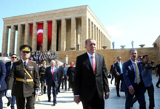Anıtkabir'de dikkat çeken mesaj-1