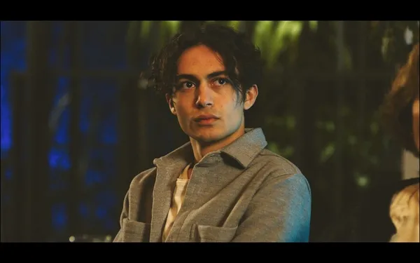 hakim-3-bolum-nefes-kesecek-azem-gercege-bir-adim-daha-yaklasiyor-iste-yeni-bolumden-ipuclari-1650123916408.jpg Hakim 3. bölüm nefes kesecek: Azem gerçeğe bir adım daha yaklaşıyor! İşte yeni bölümden ipuçları...-3