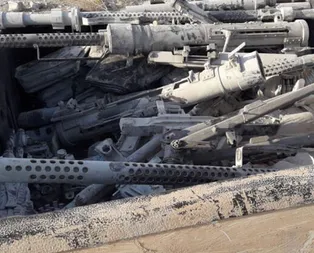 YPGli hainler ABDnin TIRlarla gönderdiği silahları bırakıp kaçtılar!